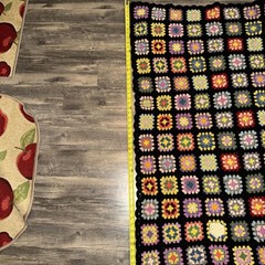Vintage GRANNY SQUARE Crochet Afghan Blanket Throw ~ Roseanne Style 38×53