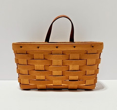 VTG Longaberger Hanging Hand Woven Basket Leather Handle Mail Letter Medium 1998