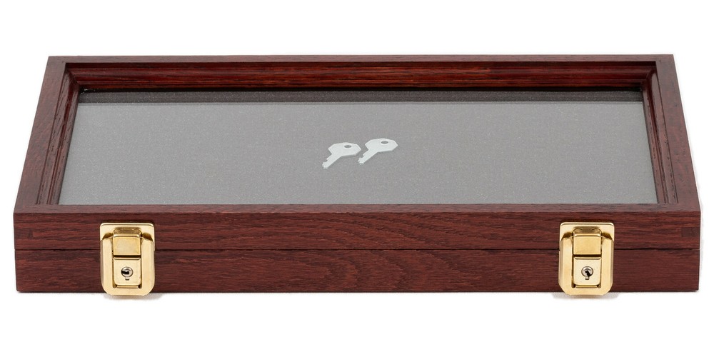 Two Timbers Medium Display Case Cherry Finish 2″x9″x15″ Knife Arrowhead Pins