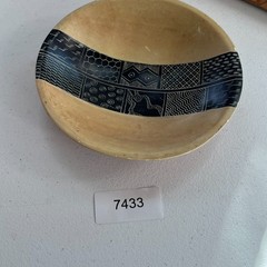 Hand Painted/Carved Bowl Trinket Dish Decor Soapstone 6.5″ Art
