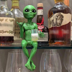 Alien Statue Drinking Beer Resin Sculpture Funny Desktop Decor Gift