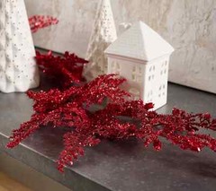 Glistening Maiden Hair Fern Garland 4′ in Red by Valerie H442212