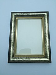 Vintage Wooden Picture Frame 9 x 7 inches for picture size: 7 x 5 RNC0095