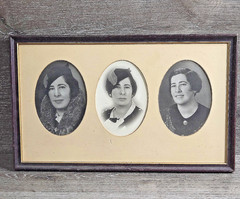 Vintage 1930 Art Deco Triple Portrait Photograph Woman in Wood Frame Easel 19×12