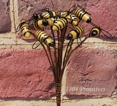 12 pcs Primitive BEE 9″ Stems, Picks, Bunch with Wire Wings – Summer Crafts