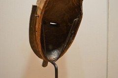 26”high “Y” Metal display Stand for tribal masks & other Art objects -6×6″ base