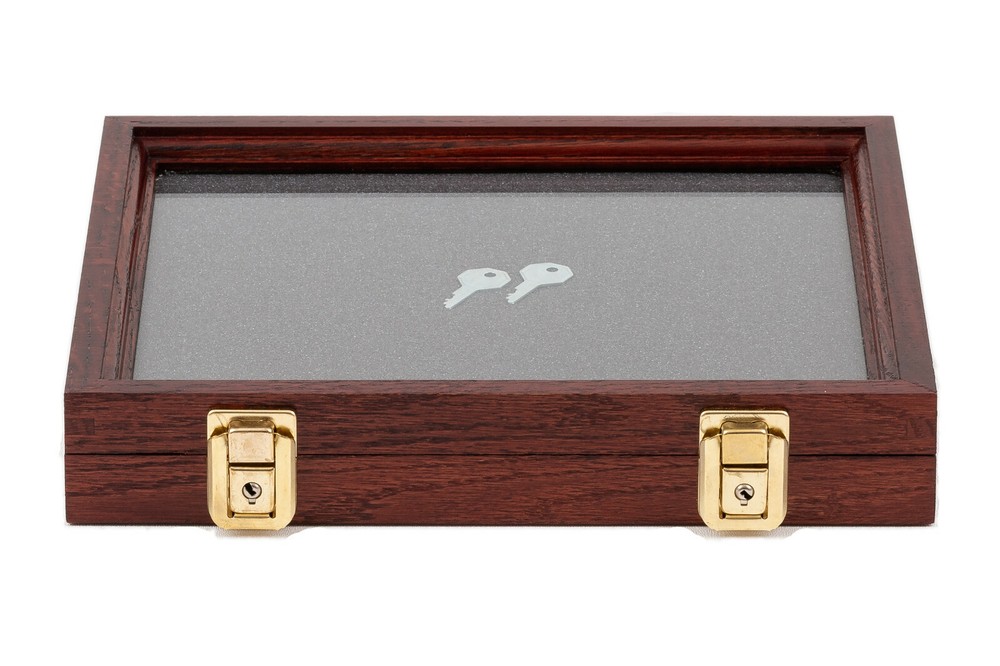 Two Timbers Extra Small Display Case Cherry Finish 2″x6″x9″ Knife Arrowhead Pins