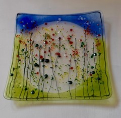 Ends 6/30 XLNT Contemporary Floral Fused Glass Plate 7.5″ Sun/Moon Blue Sky