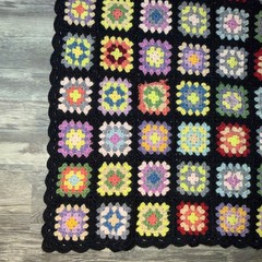 Vintage GRANNY SQUARE Crochet Afghan Blanket Throw ~ Roseanne Style 38×53