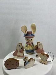 Lot of Primitive Folk Art Mini Wooden Figures Hand Painted 80’s Shelf Decor