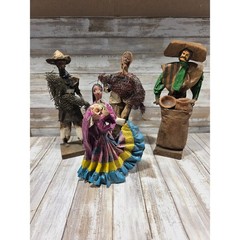 Vintage Handmade Folk Art Figures Set of 4 Mexican Paper Meche READ