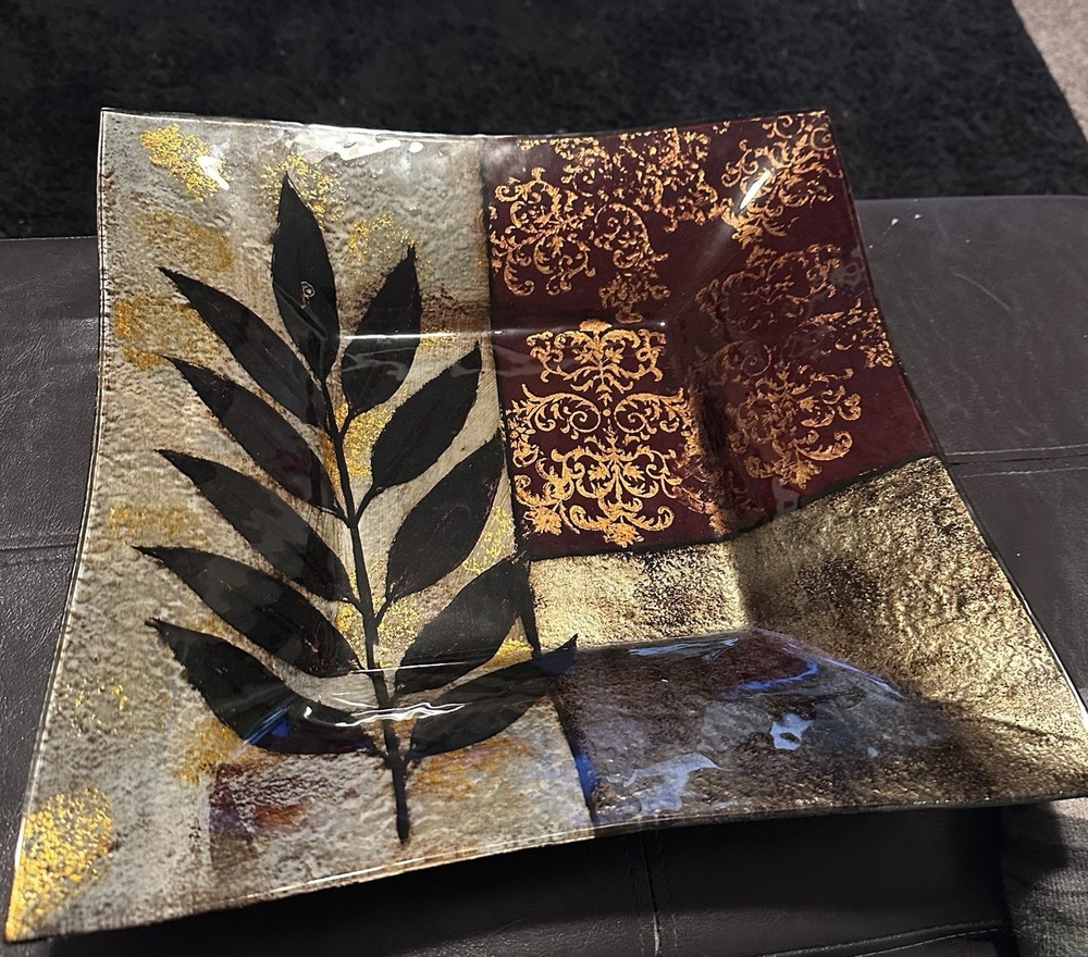 Heavy Glass Decorative Leaf Tray For Home Decor ￼