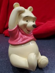 Disney Winnie the Pooh 2009 Novelty Coin Bank excellent condition