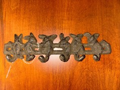 Cast Rabbit Bunny Key Rack Holder Wall Hanging 6 Hooks 6.5 “ Farmhouse