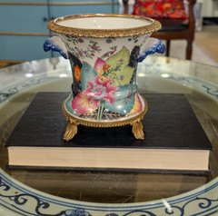 PORCELAIN TOBACCO LEAF PETITE PLANTER WITH BRONZE ORMOLU-6” x 5.5”H