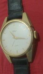 2 Jewels Wall clock in the shape of a large watch (length 78 cm) Modern de luxe